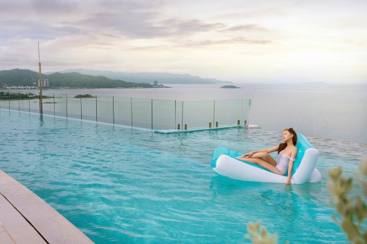 Infinity Pool