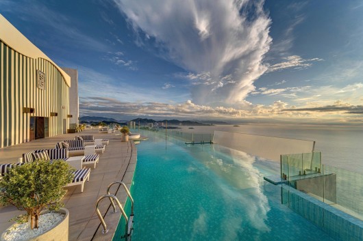 Infinity Pool